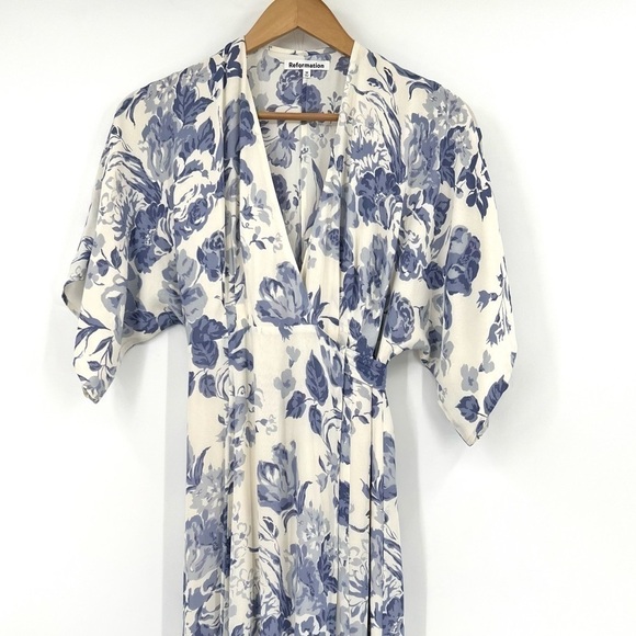 Reformation Winslow Lucerne Floral Blue White Rose Wrap Dress slit tie waist NWT - Picture 6 of 9